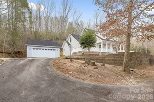 402 Sweetbriar Rd N, Lake Lure, NC 28746 - Photo 25