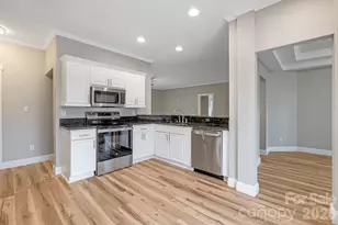 402 Sweetbriar Rd N, Lake Lure, NC 28746 - Photo 3