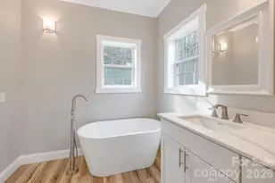 402 Sweetbriar Rd N, Lake Lure, NC 28746 - Photo 11