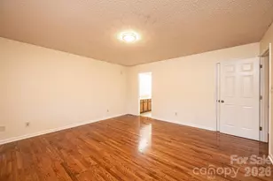 5284 Lisa Ln, Hickory, NC 28602 - Photo 23