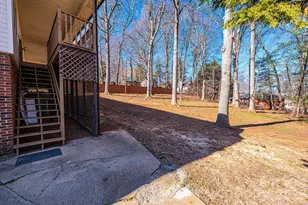 5284 Lisa Ln, Hickory, NC 28602 - Photo 7