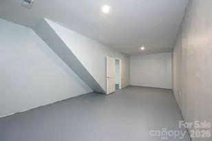 5284 Lisa Ln, Hickory, NC 28602 - Photo 33