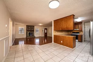 5284 Lisa Ln, Hickory, NC 28602 - Photo 17