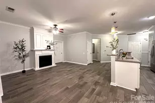 14608 Via Sorrento Dr, Charlotte, NC 28277 - Photo 9