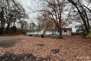 2427 Carmine St, Charlotte, NC 28206 - Photo 9