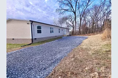 44 Howard Norton Drive, Hiddenite, NC 28636 - Photo 3