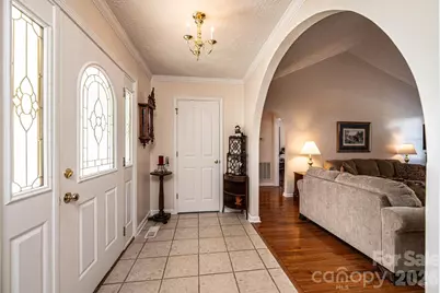 2576 Rolling Ridge Drive, Hickory, NC 28602 - Photo 11