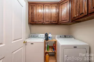 2576 Rolling Ridge Dr, Hickory, NC 28602 - Photo 23