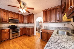 2576 Rolling Ridge Dr, Hickory, NC 28602 - Photo 17