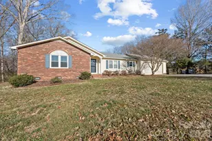 6200 Starlight Dr, Concord, NC 28027 - Photo 3