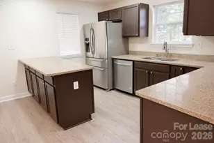 111 Lynch Cir, Mooresville, NC 28117 - Photo 5