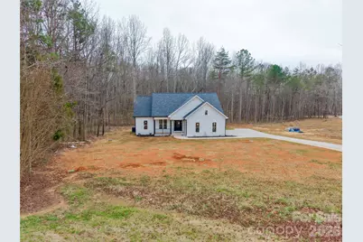 487 S 8th Avenue, Maiden, NC 28650 - Photo 1