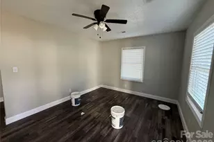 2439 Carmine St, Charlotte, NC 28206 - Photo 17