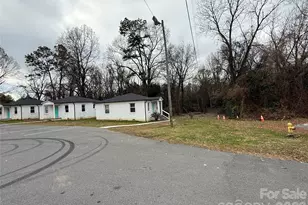 2439 Carmine St, Charlotte, NC 28206 - Photo 7