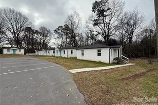 2439 Carmine St, Charlotte, NC 28206 - Photo 3