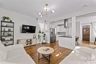 1700 Westbrook Dr, Charlotte, NC 28208 - Photo 9