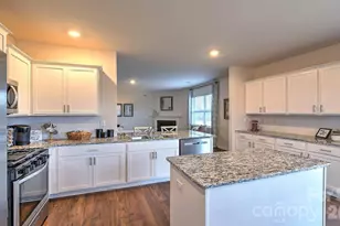 11 Ridgehaven Dr, Waynesville, NC 28786 - Photo 5