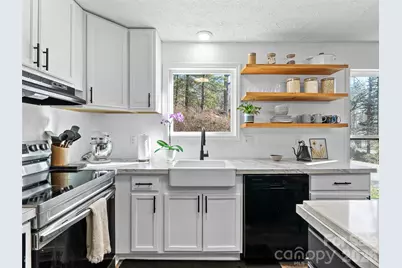 1 Thornwood Lane, Hendersonville, NC 28792 - Photo 5