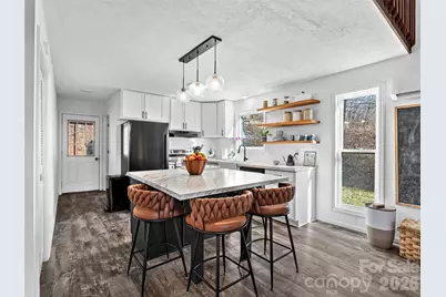 1 Thornwood Lane, Hendersonville, NC 28792 - Photo 3