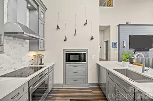 115 E Park Ave, Charlotte, NC 28203 - Photo 11