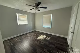 2213 Alma Ct, Charlotte, NC 28206 - Photo 9