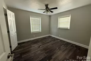 2225 Alma Ct, Charlotte, NC 28206 - Photo 9