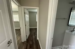 2225 Alma Ct, Charlotte, NC 28206 - Photo 7