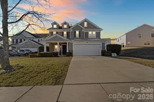 13715 Rutherglen Ct, Charlotte, NC 28213 - Photo 3