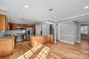 1411 Kensington Rd, Hendersonville, NC 28791 - Photo 9