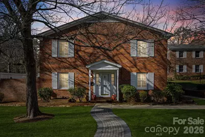 1411 Kensington Road, Hendersonville, NC 28791 - Photo 3