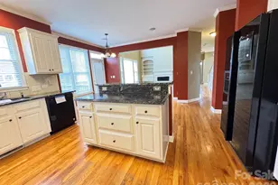 2421 Arden Gate Ln, Charlotte, NC 28262 - Photo 7