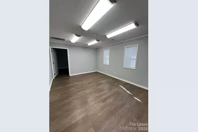 418 S South Street, Gastonia, NC 28052 - Photo 3