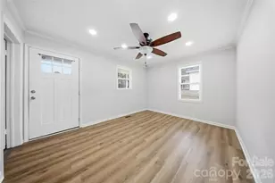 1004 Plymouth St, Gastonia, NC 28054 - Photo 7