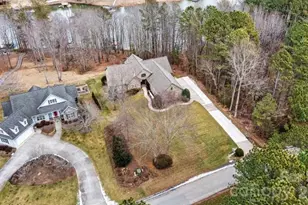6124 Plantation Pointe Dr, Granite Falls, NC 28630 - Photo 7