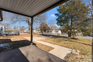 915 2nd St, Kings Mountain, NC 28086 - Photo 9