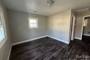 2479 Julia Ave, Charlotte, NC 28206 - Photo 13