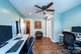 39 N Pershing Rd, Asheville, NC 28805 - Photo 13