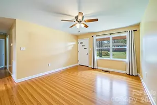 39 N Pershing Rd, Asheville, NC 28805 - Photo 25