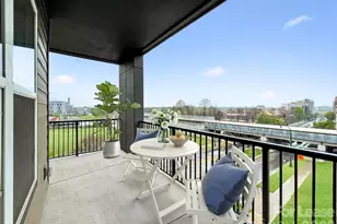 500 W Trade St, Charlotte, NC 28202 - Photo 39