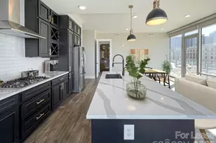 500 W Trade St, Charlotte, NC 28202 - Photo 23