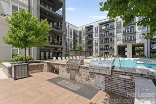 500 W Trade St, Charlotte, NC 28202 - Photo 19