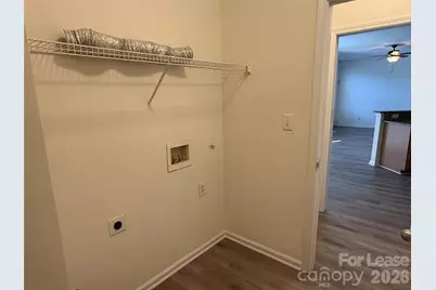 10931 Chastain Parc Drive, Charlotte, NC 28216 - Photo 17