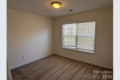 10931 Chastain Parc Drive, Charlotte, NC 28216 - Photo 11