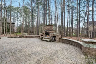 2404 Island Lake Dr, Charlotte, NC 28214 - Photo 3