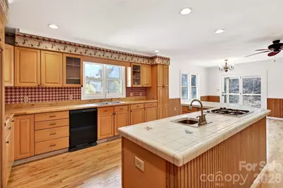 4259 US 70 Road W, Marion, NC 28752 - Photo 15