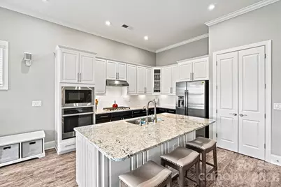 8718 Festival Way, Charlotte, NC 28215 - Photo 17