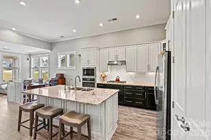 8718 Festival Wy, Charlotte, NC 28215 - Photo 15