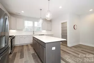 2245 Electric Ln, Charlotte, NC 28205 - Photo 7