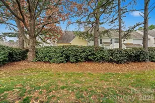 8331 Christmas Ct, Charlotte, NC 28216 - Photo 11