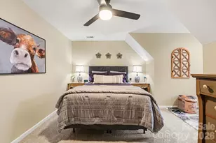 8331 Christmas Ct, Charlotte, NC 28216 - Photo 3